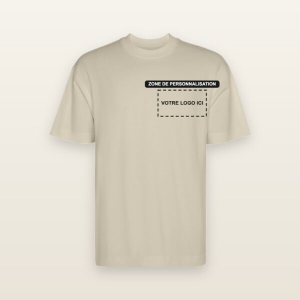 T-shirt oversize Chow sable 270 g/m² avec zone de personnalisation côté cœur pour votre logo, impression DTF ou broderie - JOVA France Castres Tarn Occitanie